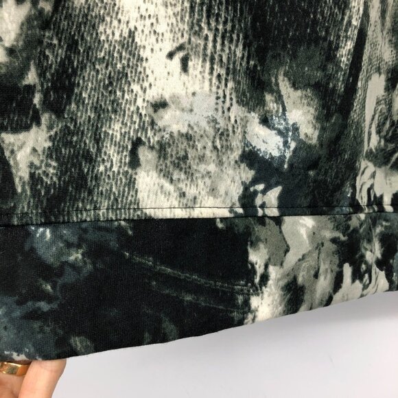 Onque Casuals Black & White Abstract Print Zip Up Sweater size XL - Picture 14 of 16